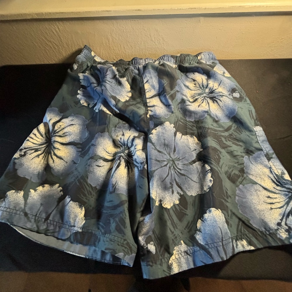 Speedo swim trunks XL